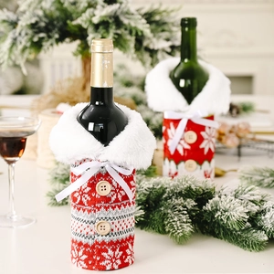 Christmas knitted wine bottle cover with snowflake pattern and faux fur collar decoration