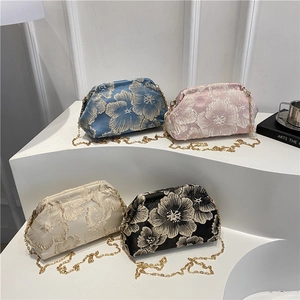 New Chinese Style Floral Embroidery Crossbody Bag For Women Retro Satin Look Handbag With Gold Metal Chain Evening Bag