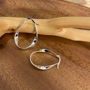 Boucles D'oreilles Créoles Géométriques Torsadées Cuivre Avec Tige En Argent Fin 925 Bijoux De Mode Pour Femmes