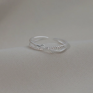 Bague ajustable en argent S925 motif feuilles d'olivier avec des pierres de zircon