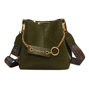Vintage dunkelgrüne Bucket Bag aus Leder mit bedrucktem Gurt und goldener Kette