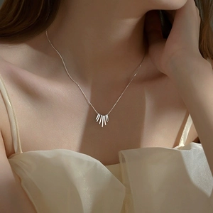 Minimalist Fan Shaped Long Bar Tassel Necklace Copper Geometric Radiating Bar Clavicle Chain For Women