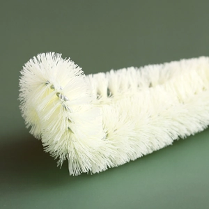 Retractable bottle brush with soft white bristles for deep cleaning stains