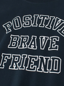 T-shirt in cotone blu navy per ragazzi con stampa bianca Positive Brave