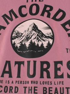 Camiseta holgada rosa palo para niños con estampado gráfico de montaña y bosque