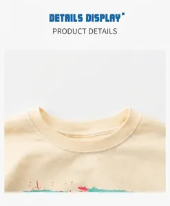 Gros plan du col côtelé et de la texture en maille de coton du t-shirt jaune enfant