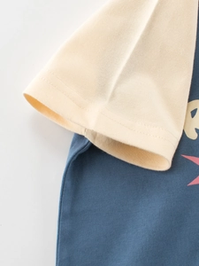 Kids contrast short sleeve cotton T-shirt featuring grey-blue body with star print detail
