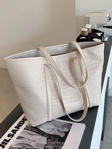 Large capacity ivory tote bag with crocodile pattern embossing for chic commuting