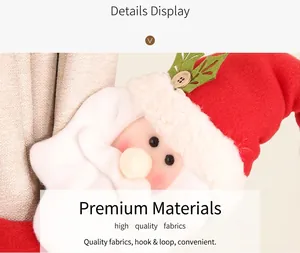 Détail de l'attache-rideau de Noël Père Noël avec tissu peluche et fermeture velcro