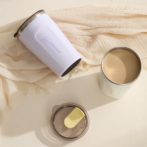 Ins style 304 stainless steel insulated coffee mug with lid and bear logo pattern
