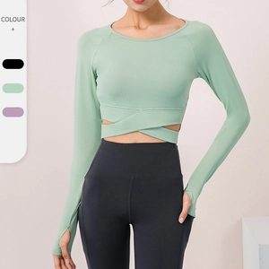 Haut de Yoga Femme Manches Longues Coupe Ajustée Chemise de Sport Avec Passe-Pouces Ourlet Croisé Court Activewear