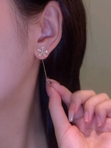Elegant S925 silver flower tassel earrings with marquise crystals on a gold chain