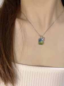 Collier en argent S925 avec pendentif en métal liquide et zircon rectangle à dégradé
