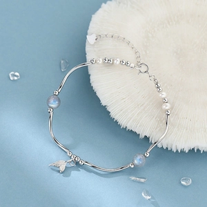 Bracelet queue de poisson en argent S925 avec perles blanches et pierre de lune