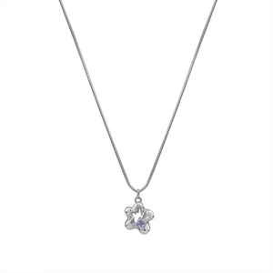 Collier chaîne serpent argentée moderne avec pendentif étoile et pierre précieuse violette