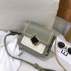 Sac Bandoulière Femme en Cuir PU Mode Couleur Contrastée Chaîne Sac à Épaule Avec Boucle Métallique Géométrique Sac Carré Élégant