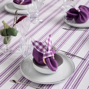 Easter napkin ring set with wooden ring and purple checkered rabbit ear decoration