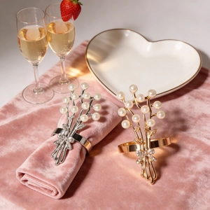 Portatovaglioli Bouquet Di Rose Lega Di Zinco Künstliche Perle Sintetiche Strass Fiocco Decorazione Tavola Cena Matrimonio