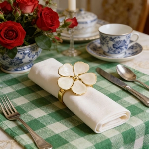 Flower Napkin Ring Gold Metal Cream White Enamel Floral Holder For Wedding Party Dining Table Decor French Style