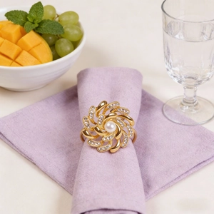 Flower Napkin Rings Zinc Alloy Artificial Pearl Rhinestone Inlaid Table Decoration Buckles Wedding Banquet Dining Elegant Minimalist