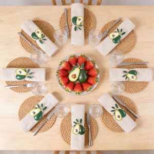 Set di 8 portatovaglioli a forma di avocado in smalto verde per decorazioni da tavola