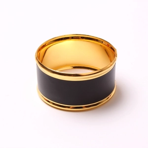 Elegant Metal Napkin Rings Black Enamel Gold Plated Trim Modern Luxury Table Decoration For Wedding Banquet Home Dining Decor