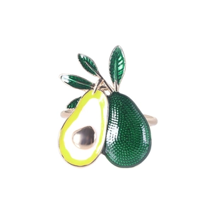 Portatovagliolo avocado con base in metallo dorato e foglie di smalto verde per tavola