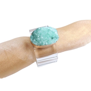 Nordic luxury green crystal napkin ring with gold bracket and clear acrylic band