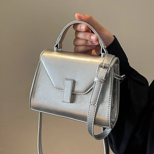 Sac Bandoulière Femme en Cuir PU Mini Sac à Main Carré Avec Serrure en Métal Bandoulière Réglable Sac à Épaule Minimaliste Urbain