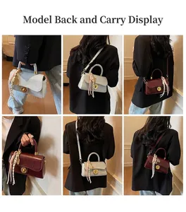 Détails du petit sac vintage avec foulard en soie et fermoir doré en plusieurs angles
