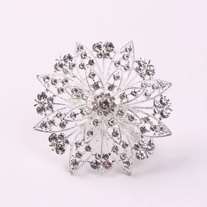 Sparkling silver flower napkin ring with rhinestones for elegant table decoration