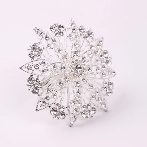 Hollow Flower Napkin Rings Silver Zinc Alloy Rhinestone Sparkling For Wedding Banquet Hotel Table Decor Elegant