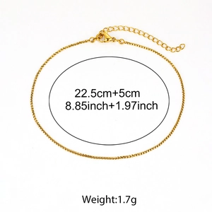Détail de la chevillère en acier plaqué or 18K avec fermoir mousqueton et dimensions