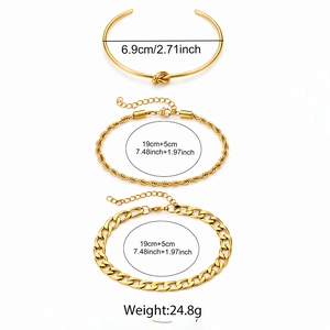 Set di 3 gioielli dorati con bracciale a nodo, catena a corda e bracciale a maglia