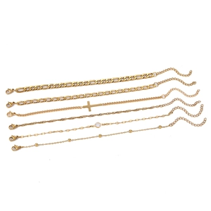 Lot de six bracelets dorés en acier inoxydable avec chaînes superposées et pendentif croix