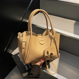 Damen Beuteltasche Und Tasche PU Leder Litchi Textur Handtasche Mit Elefanten Anhänger Schulter Crossbody Tasche