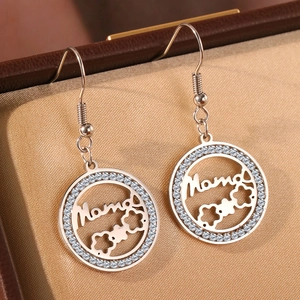 Micro-set zircon Mama heart necklace with heart-shaped pendant in a jewelry gift box