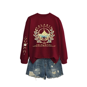 Velaris City of Starlight burgundy sweatshirt with star pattern and denim shorts set