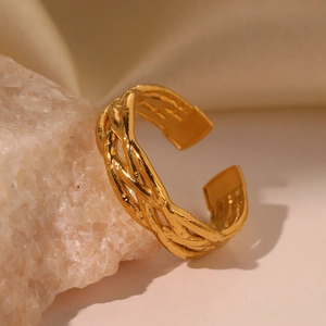 Anello regolabile placcato oro 18K in acciaio inossidabile con design a catena