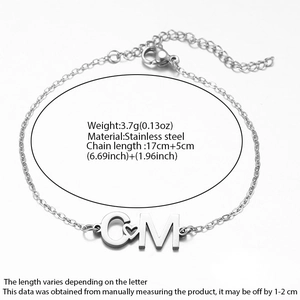 Bracelet minimaliste en acier inoxydable argenté avec lettres CM et breloque cœur