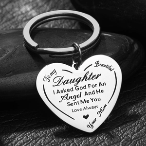Heart Keychain Stainless Steel Engraved Heart Pendant Polished Key Ring Gift For Daughter From Mom Fashion Simple