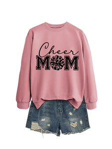 Détail du sweat-shirt rose à manches longues avec texte Cheer MOM noir et poignets côtelés
