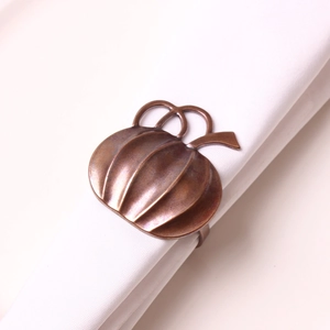 Servilletero de calabaza en bronce con textura para decoración de mesa de otoño