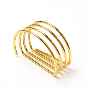 Minimalist gold spiral napkin ring with d-shaped multi-layer metal wire decoration