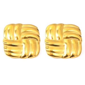 Textured square earrings in 18k gold-plated stainless steel with woven metal design