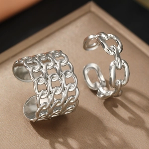 French vintage adjustable chain rings set in silver finish with hollow texture