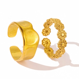 Minimalist gold stainless steel open rings with wave texture and daisy flower designs
