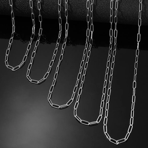 Detailed comparison of five stainless steel paperclip chains in varying lengths and sizes
