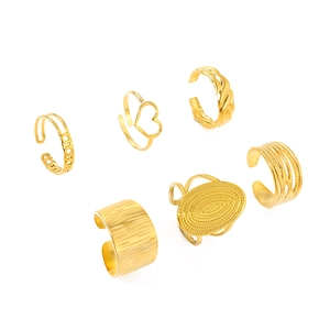 Set of 6 gold plated stainless steel rings in geometric and textured open designs