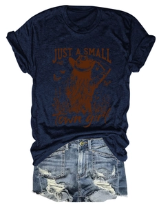 Detail of navy cotton T-shirt with graphic print and distressed denim shorts set